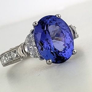 Natural Tanzanite and Diamond ring in platinum